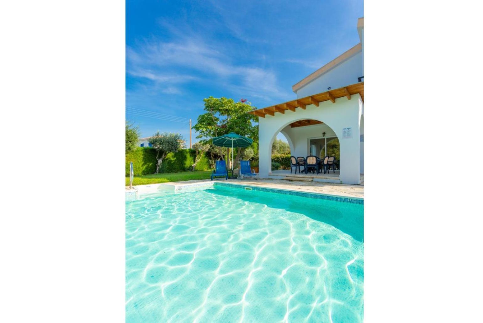 Sun Beach Villa Tria 폴리스 외부 사진