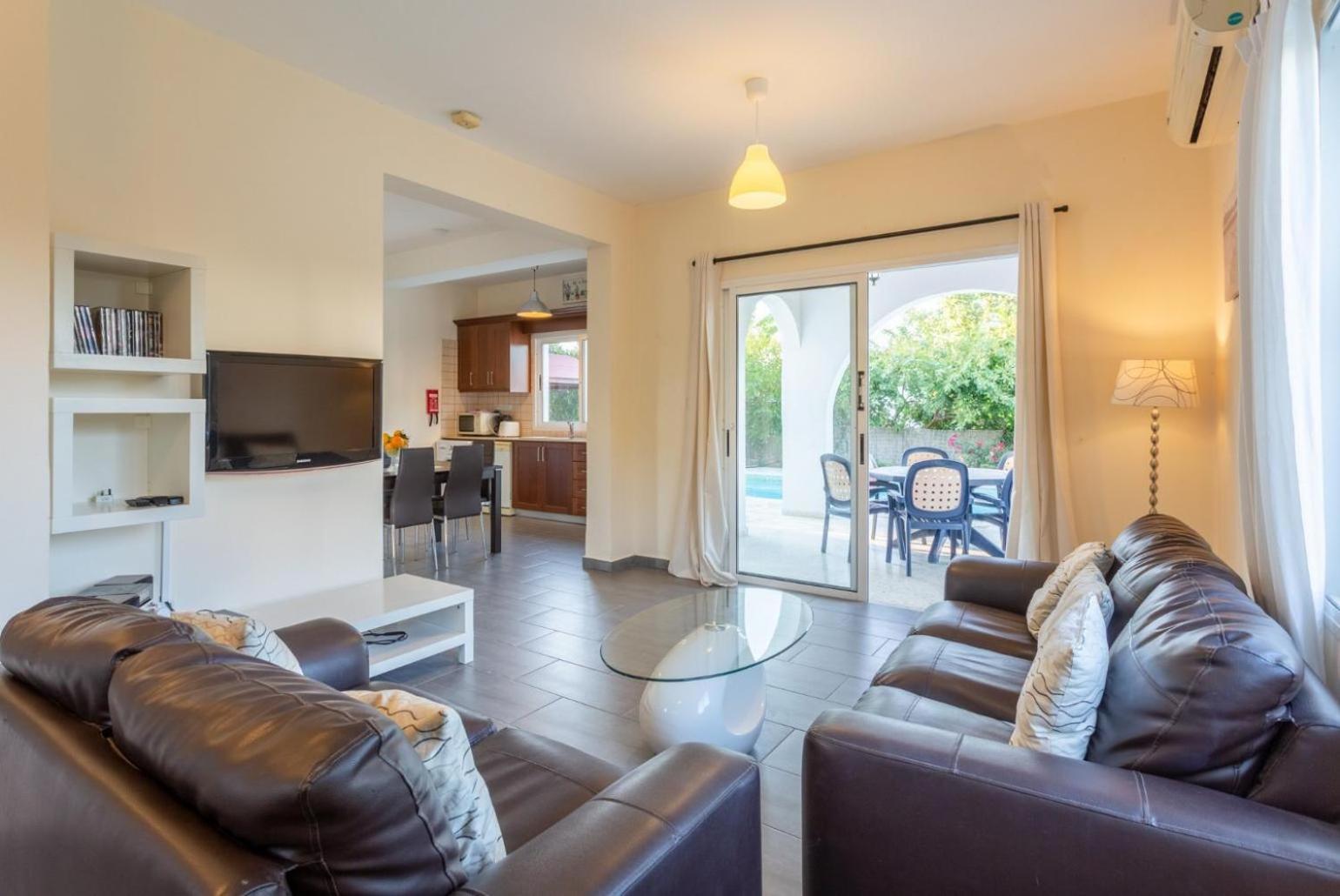 Sun Beach Villa Tria 폴리스 외부 사진