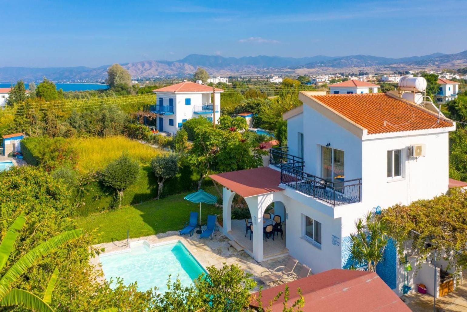 Sun Beach Villa Tria 폴리스 외부 사진
